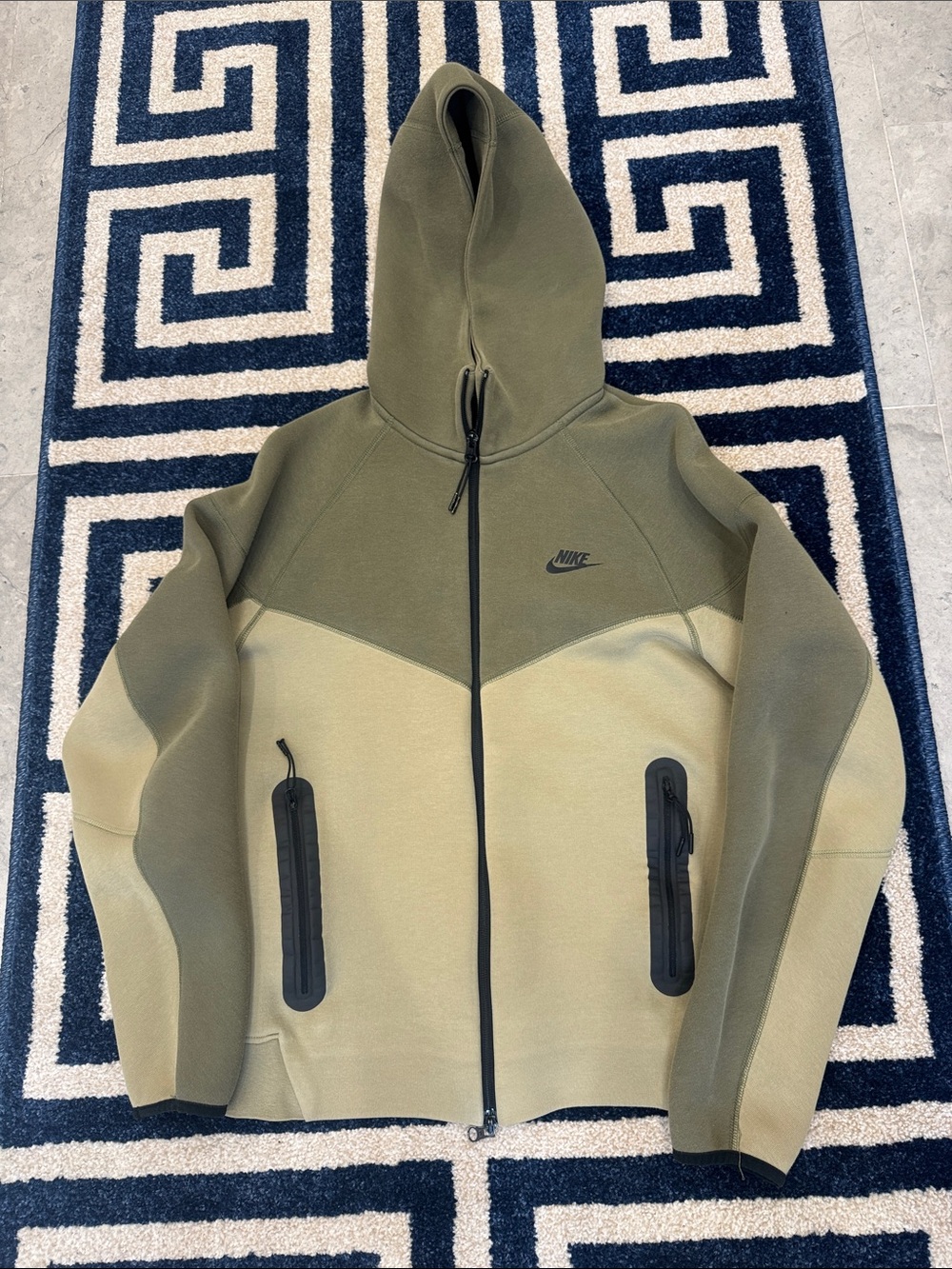 Nike tech jacket